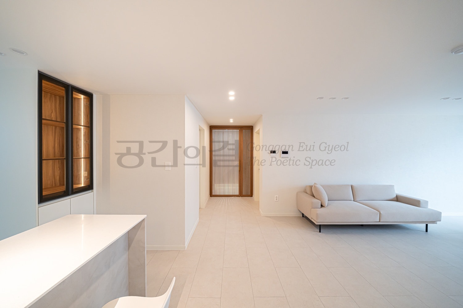 양평동 애드웰 · 트로피를 디스플레이하며 실용성과 디자인을 모두
